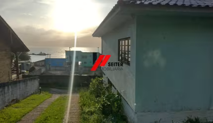 Terreno a venda em Ribeirão da Ilha