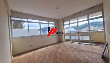 Sala comercial a venda no Centro de Florianópolis Av Vidal Ramos