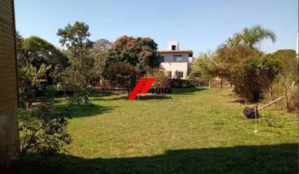 Casa à venda na praia do Santinho com terreno grande à500 metros do mar