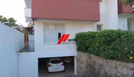 Casa com 3 quartos a venda no bairro Sambaqui em Florianópolis