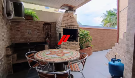 Casa comercial a venda em Canasvieiras norte de Florianópolis