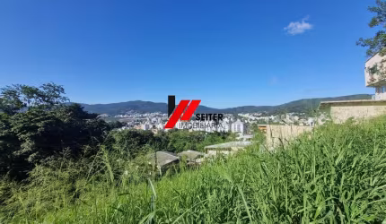 Terreno a venda no Morro da Cruz em Florianópolis