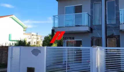 Casa Geminada à venda no bairro Campeche em Florianópolis