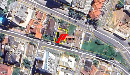 Terreno à venda no bairro Agronômica em Florianópolis