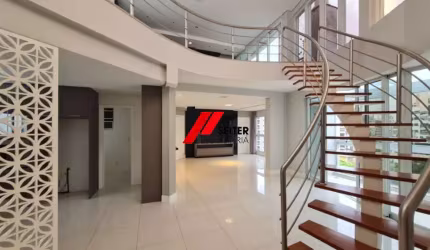 Cobertura 4 dormitórios 426m2 na Av. Trompowsky Centro Florianopolis