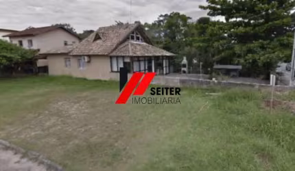 Terreno à venda em Florianópolis-SC Armação do Pântano do Sul 226m2 de área!