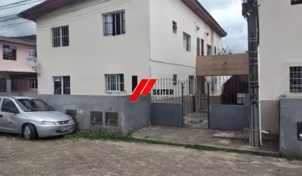 Venda de Apartamento  em Florianópolis-SC, Bairro Monte Verde: 3 quartos, 2 salas, 1 banheiro.