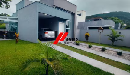 Casa com 3 dormitórios a venda nos Ingleses do Rio Vermelho