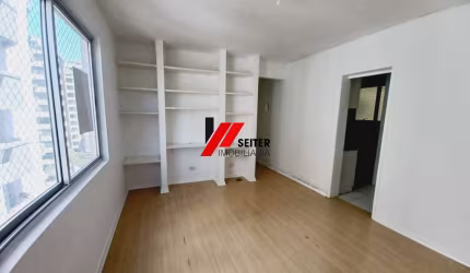 Apartamento de 2 Dormitórios a venda na Avenida Rio Branco - Centro de Florianópolis