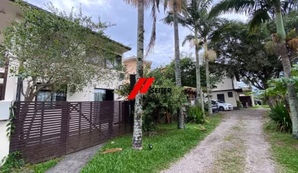 Apartamento terreo de 2 suites para alugar na Lagoa da conceição