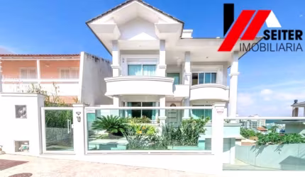 Casa de alto padrão à venda no bairro Itaguaçu em Florianópolis