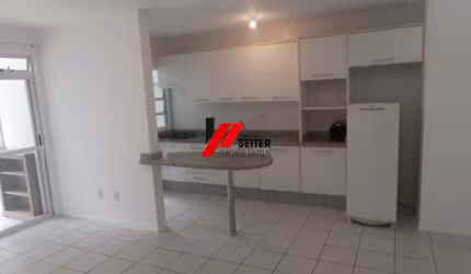 Apartamento de 2 dormitorios mobiliado proximo a UDESC