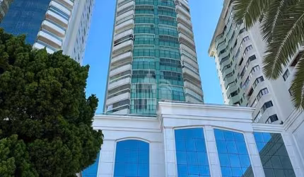 Apartamento Decorado Alto Padrão Frente Mar na Barra Sul