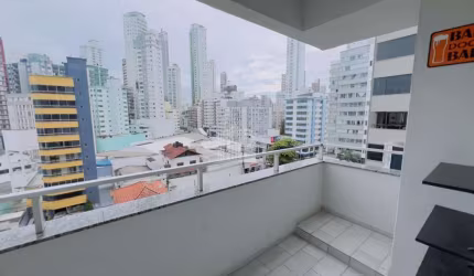 Apartamento com 2 dormitórios sendo 1 suíte com uma 1 vaga no Centro de Balneário Camboriú