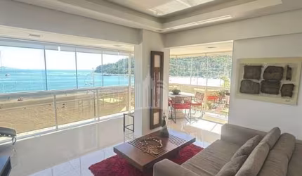 Apartamento Frente Mar com 3 dormitórios sendo 1 suíte e 2 vagas na Barra Sul em Balneário Camboriú
