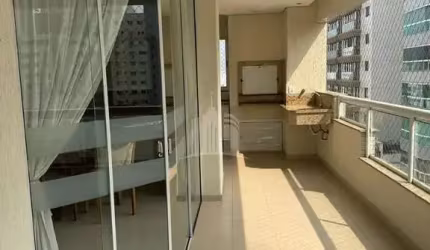 Apartamento com 03 dormitórios, ampla sacada e 02 vagas privativas