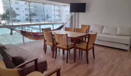 Apartamento na Quadra do Mar em Balneário Camboriú