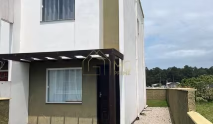 Casa duplex totalmente mobiliada em condominio residencial