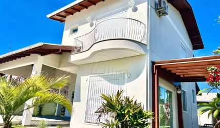Casa totalmente mobiliada com 03 dormitórios nos Ingleses em Florianópolis