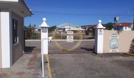 Terreno à venda, em uma das regiões que mais cresce no bairro de Canasvieiras.