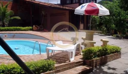 Casa 05 dormitórios, piscina, espaço gourmet com churrasqueira e fogão a lenha, nos Ingleses, Florianópolis, SC