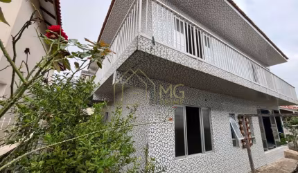 Casa 4 dormitórios na Praia dos Ingleses