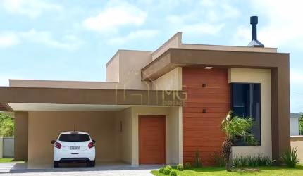Casa ampla em condomínio à venda em Florianópolis