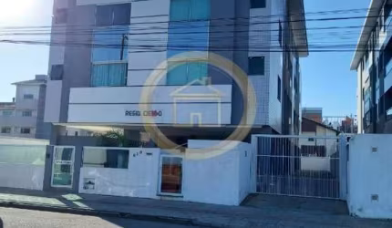 Cobertura semi mobiliada de 02 dormitórios em área nobre da Praia dos Ingleses