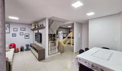 Sobrado em Condomínio Fechado  com 3 dormitórios à venda, 100 m² por R$ 480.000 - Claudete - Cascavel/PR