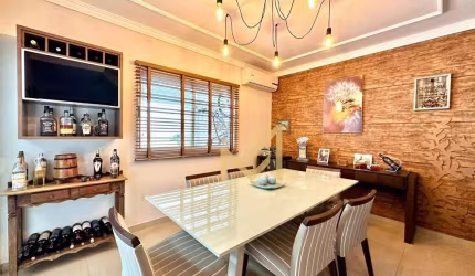Sobrado com 3 dormitórios à venda, 220 m² por R$ 1.250.000,00 - Tropical  - Cascavel/PR