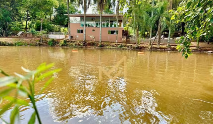 Chácara com 3 dormitórios à venda, 18557 m² por R$ 3.500.000,00 - Universitário - Cascavel/PR
