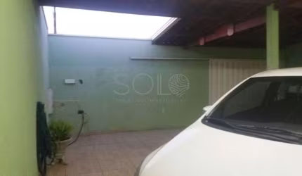 casa no jardim indaia