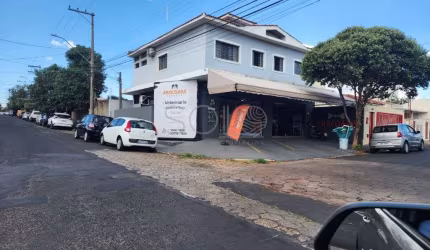 05 salas comerciais no Carmo (piso superior)