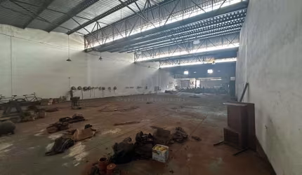 Barracão / Galpão / Depósito à venda no Centro, Araraquara  por R$ 2.200.000