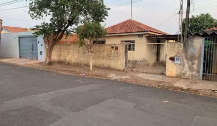 Casa com 2 quartos à venda no Jardim do Carmo, Araraquara , 250 m2 por R$ 180.000