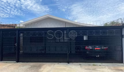 Linda Casa à Venda no Jardim Pinheiros!