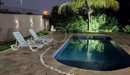 Excelente Casa para Venda no Condomínio Altos do Jaraguá