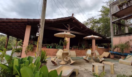 Sitio comercial de luxo à venda em Esmeraldas-MG, bairro Melo Viana: 6 quartos, 1 suíte, 4 salas, 4 banheiros, 5 vagas, 29.800m²!