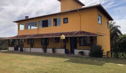 Lindo Sítio à Venda no Condomínio Topázio em Esmeraldas