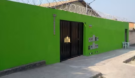 Casa à venda em Esmeraldas-MG, Dumaville: 2 quartos, 1 banheiro, 1 vaga de garagem, 70m² de área