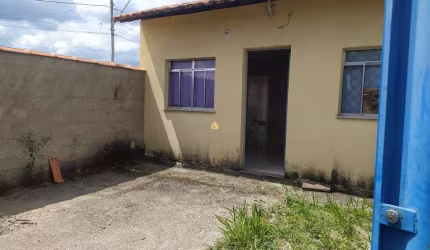 Casa para venda em Esmeraldas-MG, bairro Dumaville: 2 quartos, 1 sala, 1 banheiro, 49,00 m² de área.