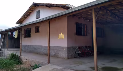 Casa à venda em Esmeraldas-MG, Dumaville: 2 quartos, 1 banheiro, 1 vaga, 140m² - Aproveite essa oportunidade!