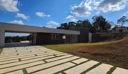 Sítio de Luxo à Venda no Condomínio Nossa Fazenda em Esmeraldas - 5.000m²