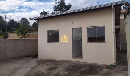 Casa no bairro Nova Esmeraldas - Esmeraldas