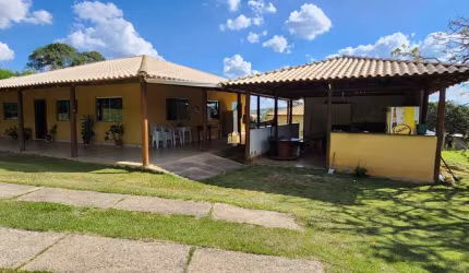Belíssimo Sítio à Venda no Condomínio Nova Andiroba em Esmeraldas - 2.500 m²