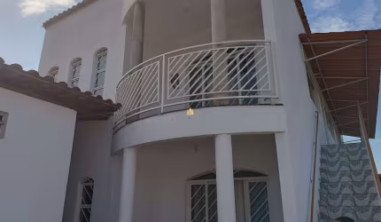 Oportunidade!!! Casa à venda em Esmeraldas-MG, bairro São José: 3 quartos, 1 suíte, sala, 2 banheiros, 3 vagas, 120m². Agende sua visita agora!