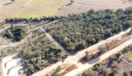 Terreno à venda em Esmeraldas-MG, bairro Vargem, com 1.000m² - Oportunidade única!