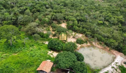 Fazenda Comercial à Venda em Três Marias-MG - Bairro Área Rural  4 Quartos, 2 Salas, 1 Banheiro  1.340.000m² de Área