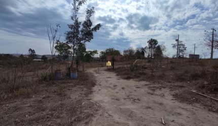 Terreno à venda em Esmeraldas-MG, Monjoulinhos: 1.000,00 m² de área!