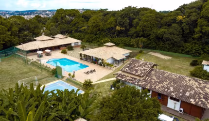 Sítio de Altíssimo Padrão à Venda no Condomínio Nossa Fazenda em Esmeraldas - 5.000m² por R$3.950.000,00